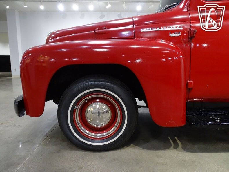 1952 International I-110