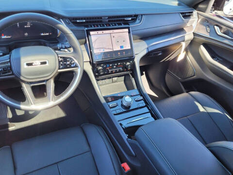 2025 Jeep Grand Cherokee Overland