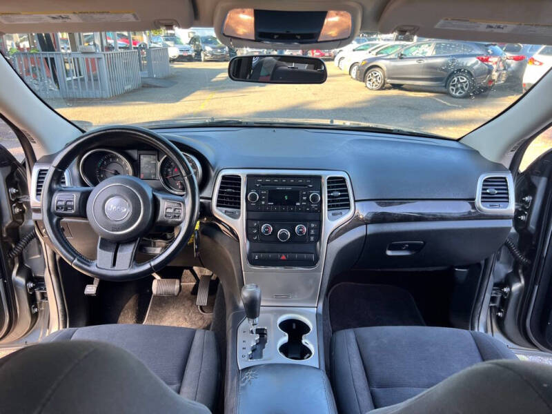 2012 Jeep Grand Cherokee Laredo