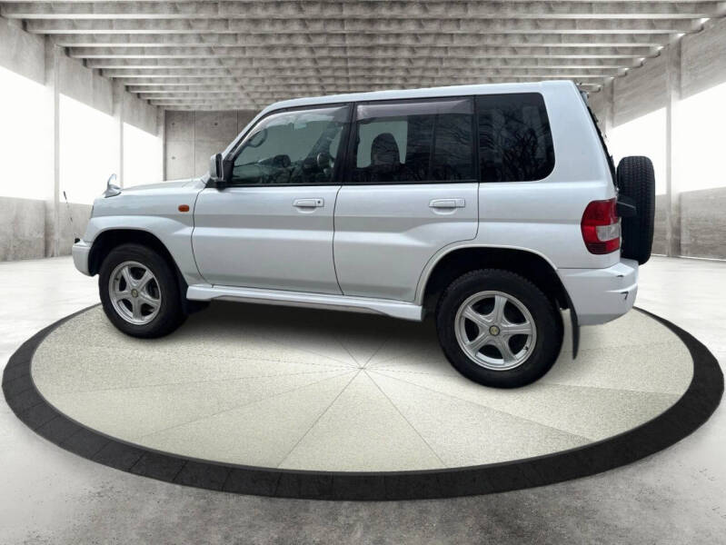 2000 Mitsubishi Pajero
