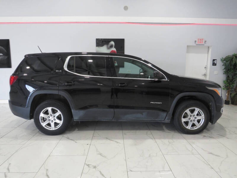 2017 GMC Acadia SLE-1