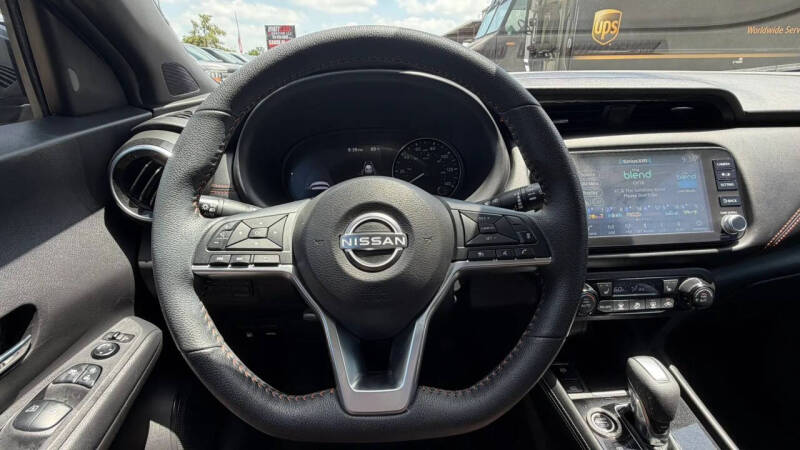 2024 Nissan Kicks SR