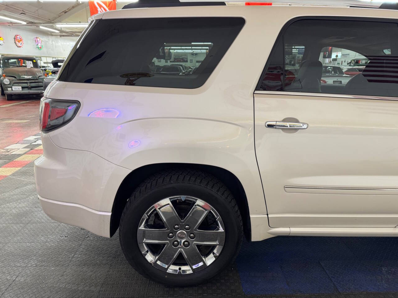 2014 GMC Acadia 22