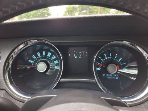 2012 Ford Mustang V6