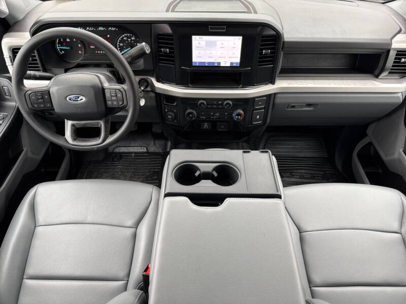 2025 Ford F-550 Super Duty