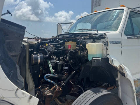 1998 Ford F-700