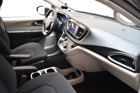 2019 Chrysler Pacifica L