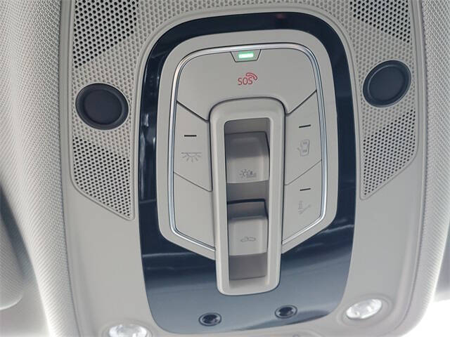 2023 Audi Q8 quattro Premium Plus 55 TFSI