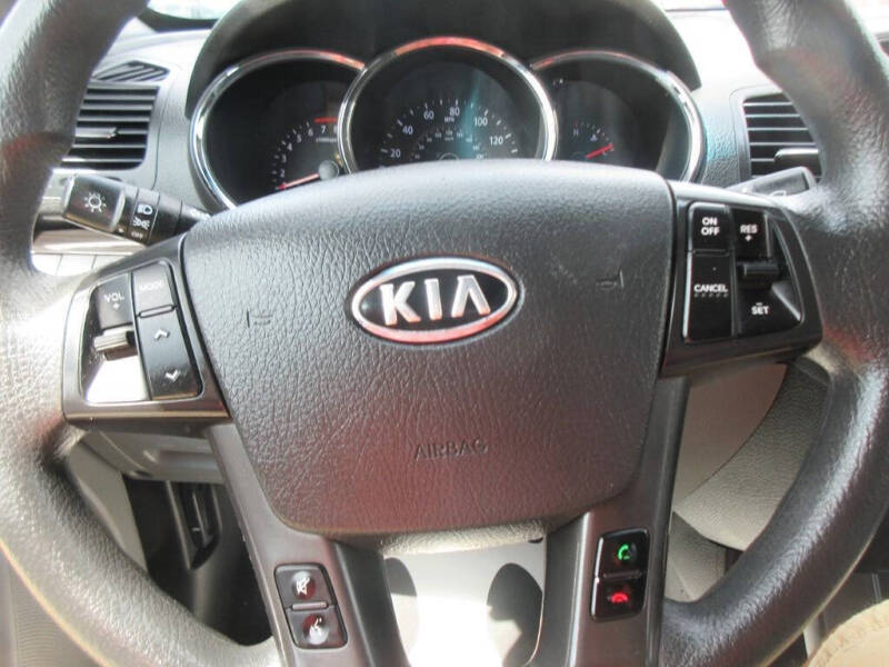 2012 Kia Sorento LX