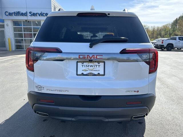 2023 GMC Acadia AT4