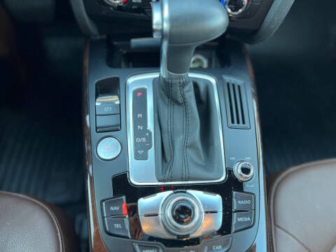 2014 Audi A4 2.0T quattro Premium Plus