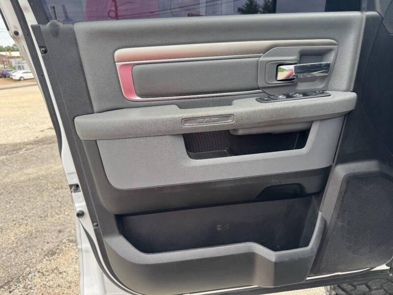 2019 RAM 1500 Classic SLT