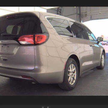 2017 Chrysler Pacifica LX