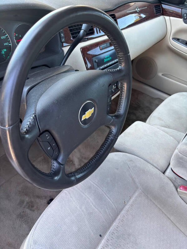 2011 Chevrolet Impala LT