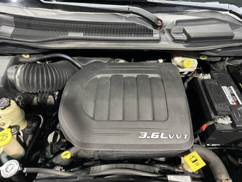 2013 Chrysler Town and Country Touring