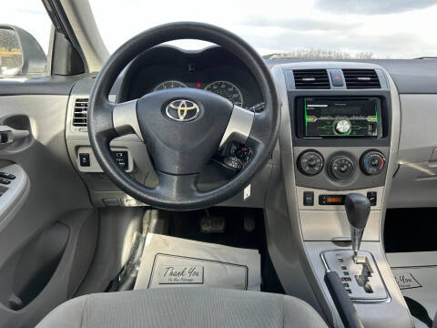 2011 Toyota Corolla LE