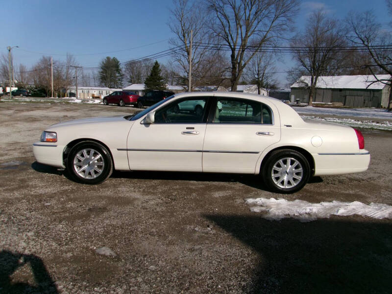 2007 Lincoln Town Car Signature Limited