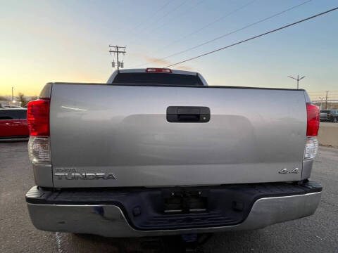 2013 Toyota Tundra Grade