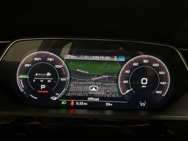 2023 Audi e-tron quattro Premium Plus