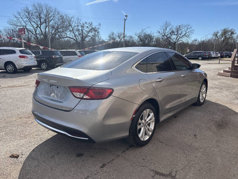 2015 Chrysler 200 Limited