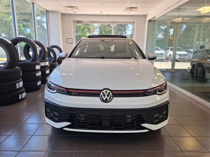 2026 Volkswagen Golf GTI SE