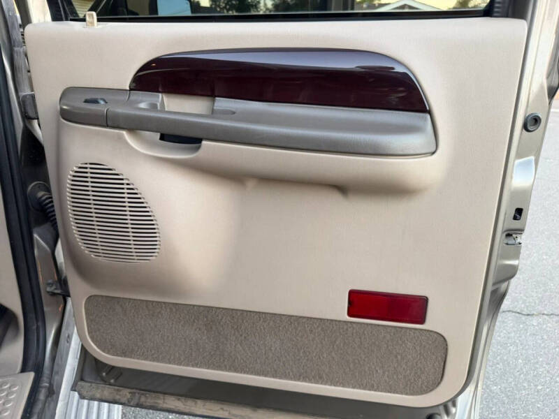 2003 Ford Excursion Eddie Bauer