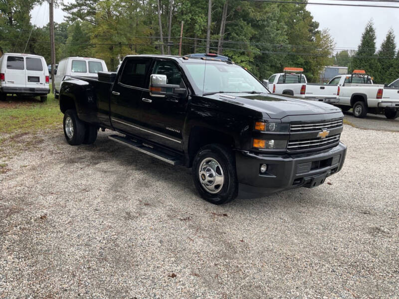 2016 Chevrolet Silverado 3500HD null photo 6