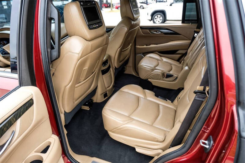 2019 Cadillac Escalade Platinum