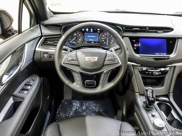 2025 Cadillac XT5 Sport