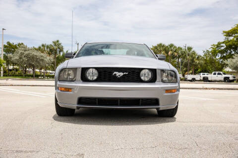 2006 Ford Mustang GT Deluxe