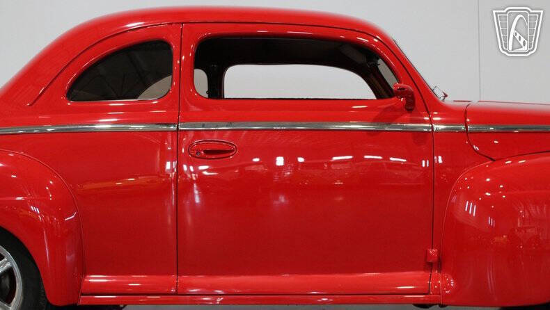 1948 Ford Deluxe
