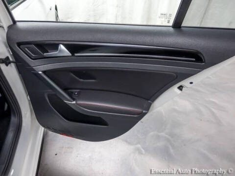 2017 Volkswagen Golf GTI SE
