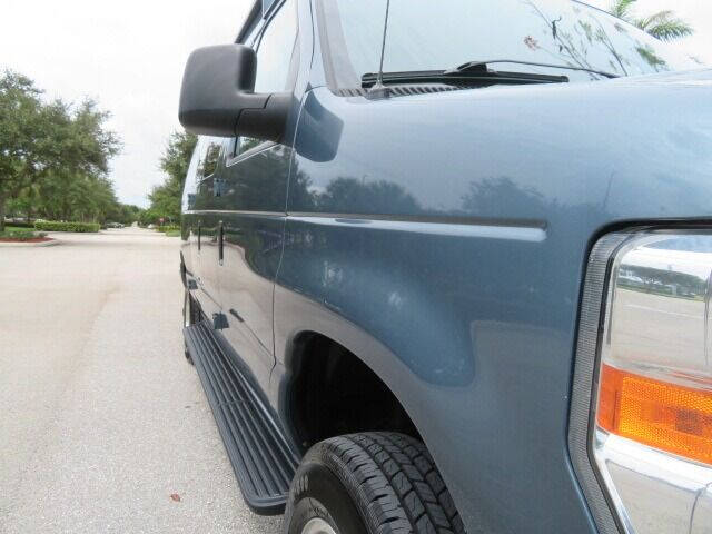 2014 Ford E-Series E-150 XLT