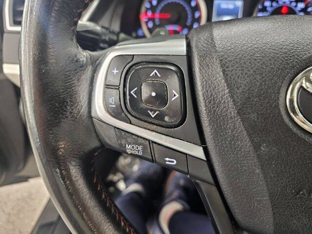 2016 Toyota Camry SE