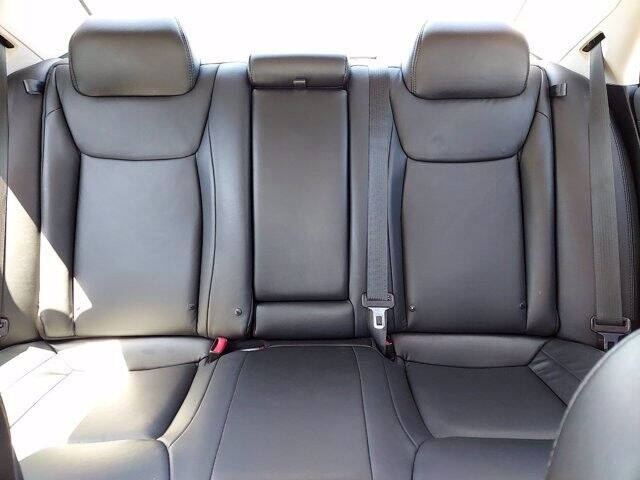 2017 Chrysler 300 Limited