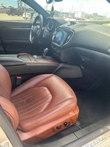 2017 Maserati Ghibli