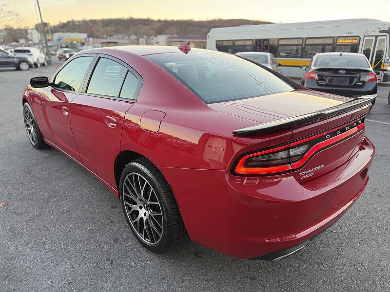 2016 Dodge Charger SXT
