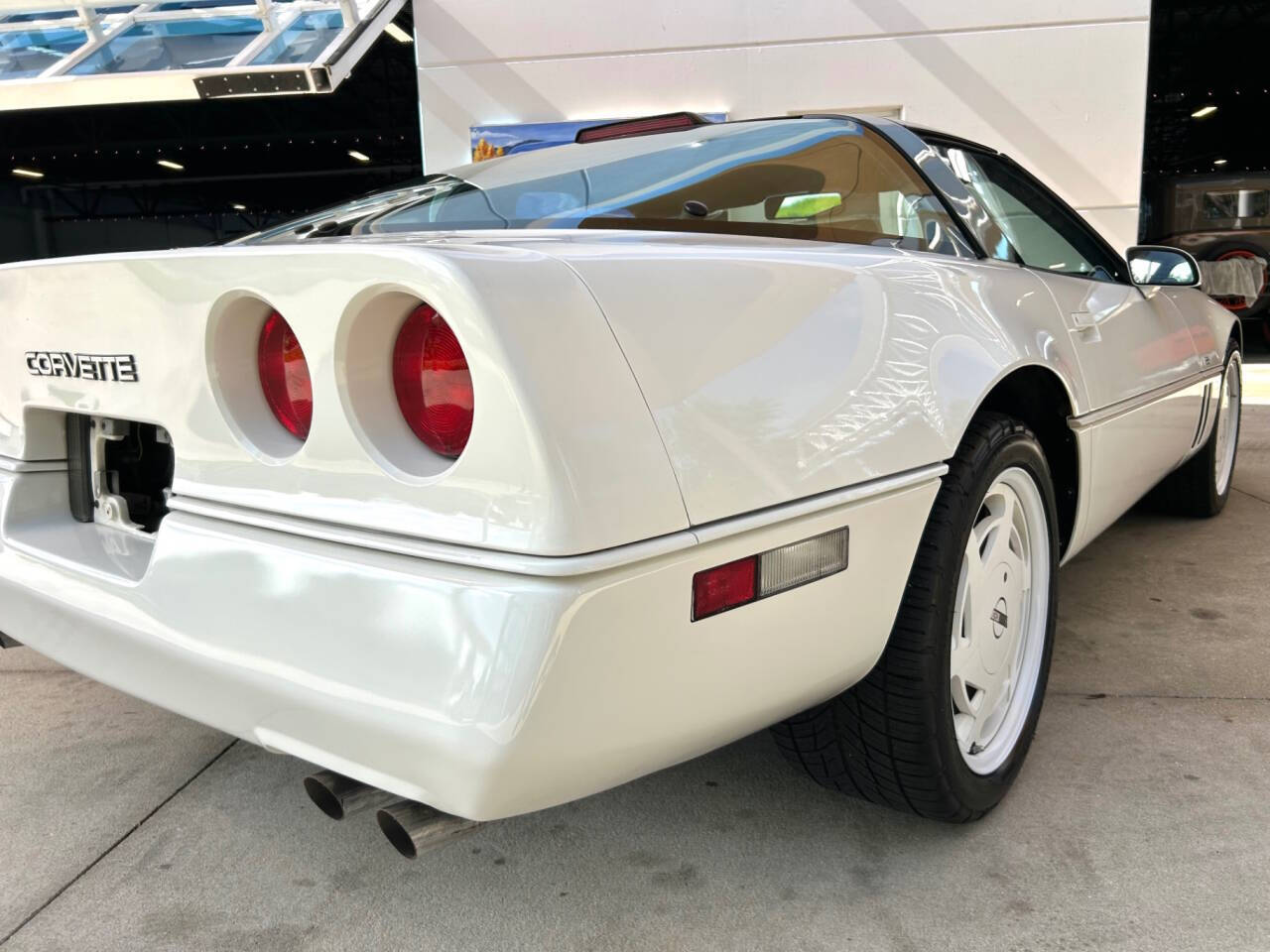 1988 Chevrolet Corvette 16