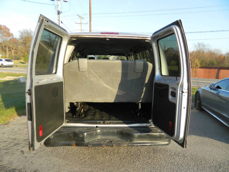 2011 Ford E-Series E-350 SD XL