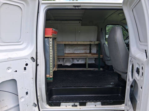 2005 Ford E-Series E-250