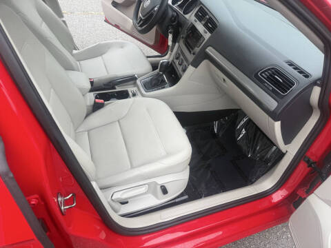 2015 Volkswagen Golf TSI SE