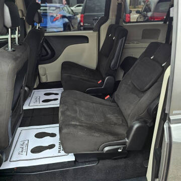 2012 Dodge Grand Caravan American Value Package