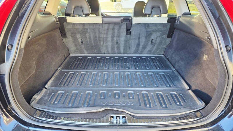 2017 Volvo XC60 T5 Dynamic