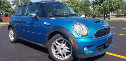 2008 MINI Cooper for sale at Sinclair Auto Inc. in Pendleton IN