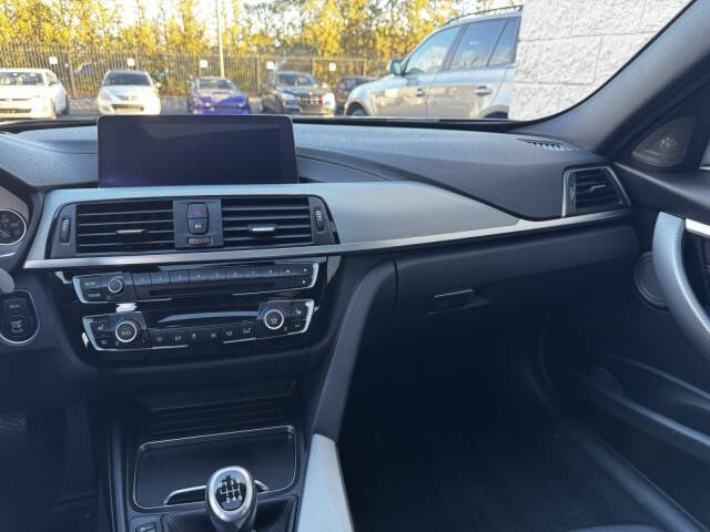 2018 BMW 3 Series 330i