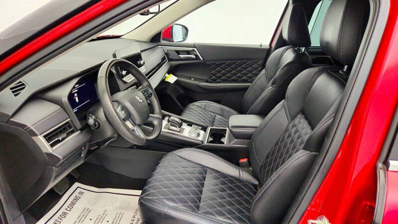 2023 Mitsubishi Outlander SEL