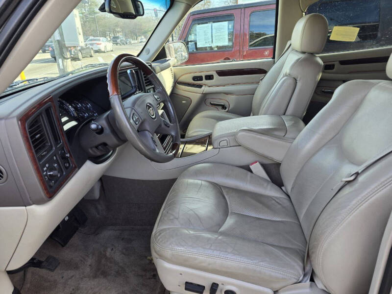 2005 Cadillac Escalade