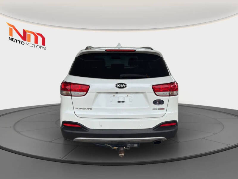 2018 Kia Sorento EX