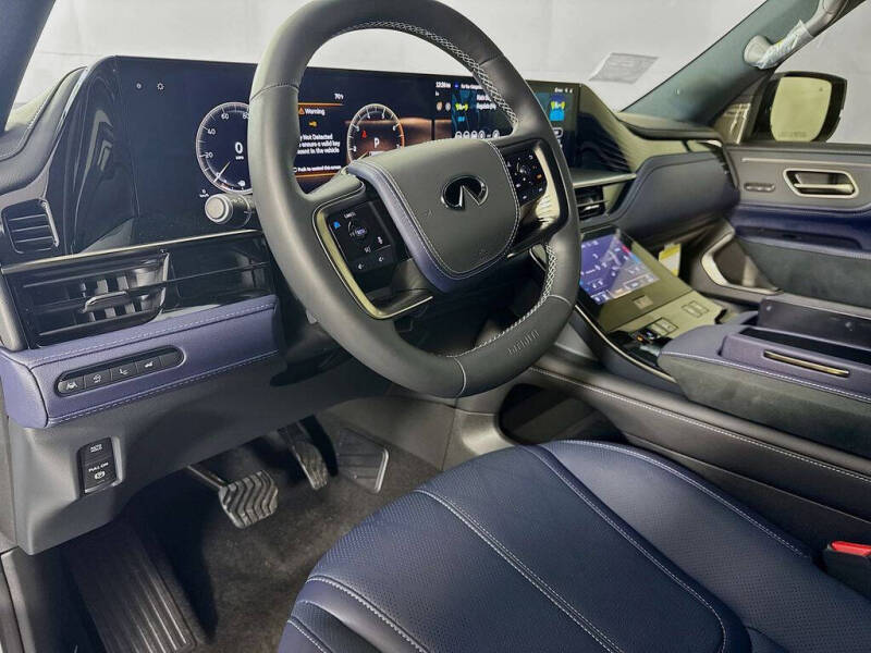 2026 Infiniti QX80 Sport