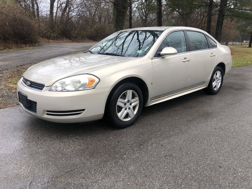 2010 Chevrolet Impala LS's photo